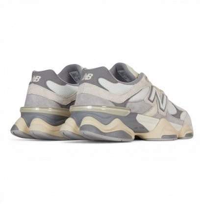 New Balance 9060 (Sea Salt / Grey)