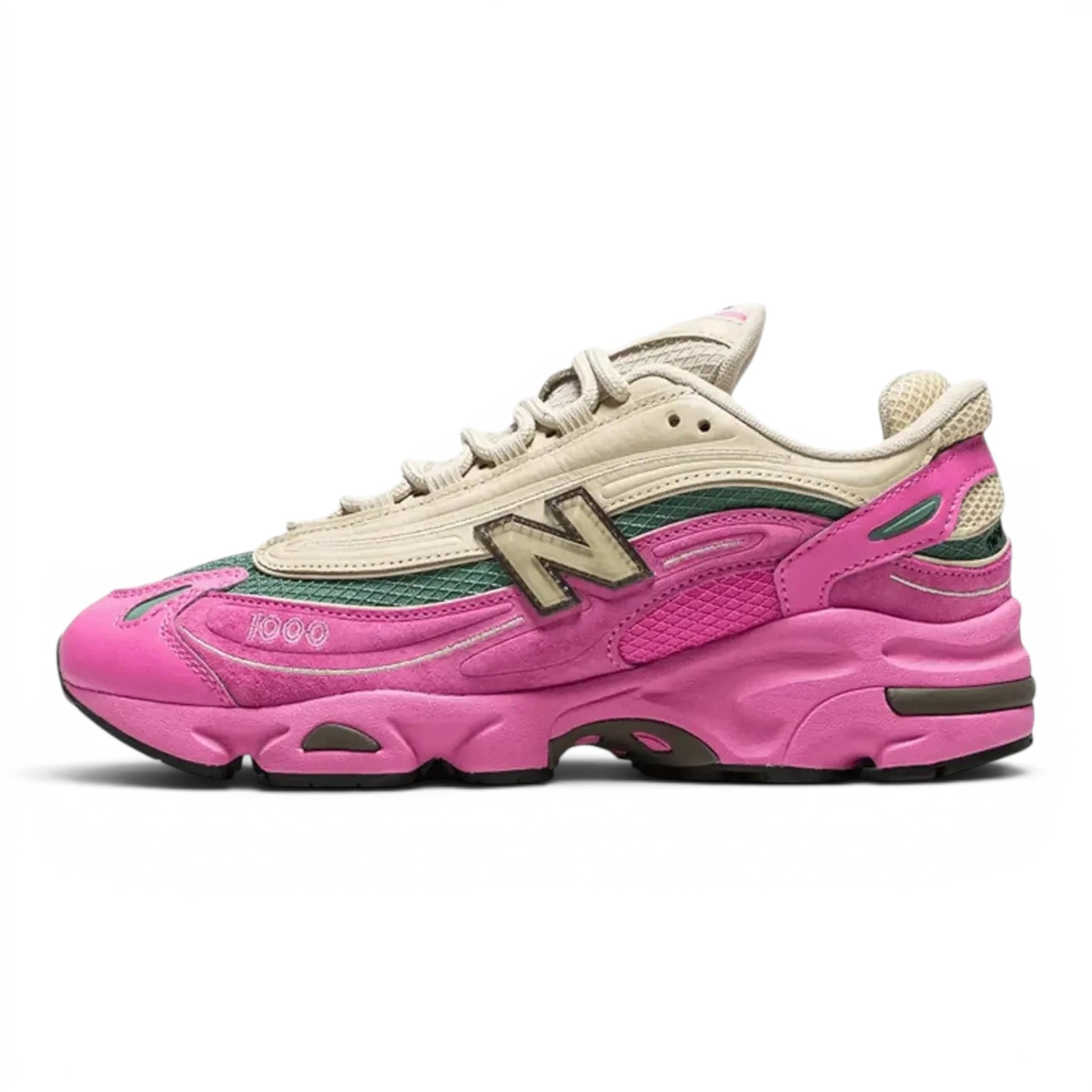 urbanstyle New Balance 1000 sneakers in pink suede, green mesh, and beige accents with a chunky midsole.