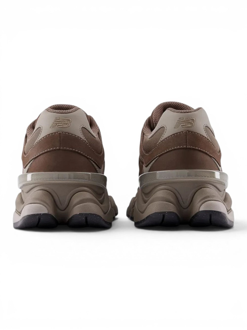 urbanstyle New Balance 9060 brown lifestyle sneakers viewed from the back showing sculpted midsoles and suede details