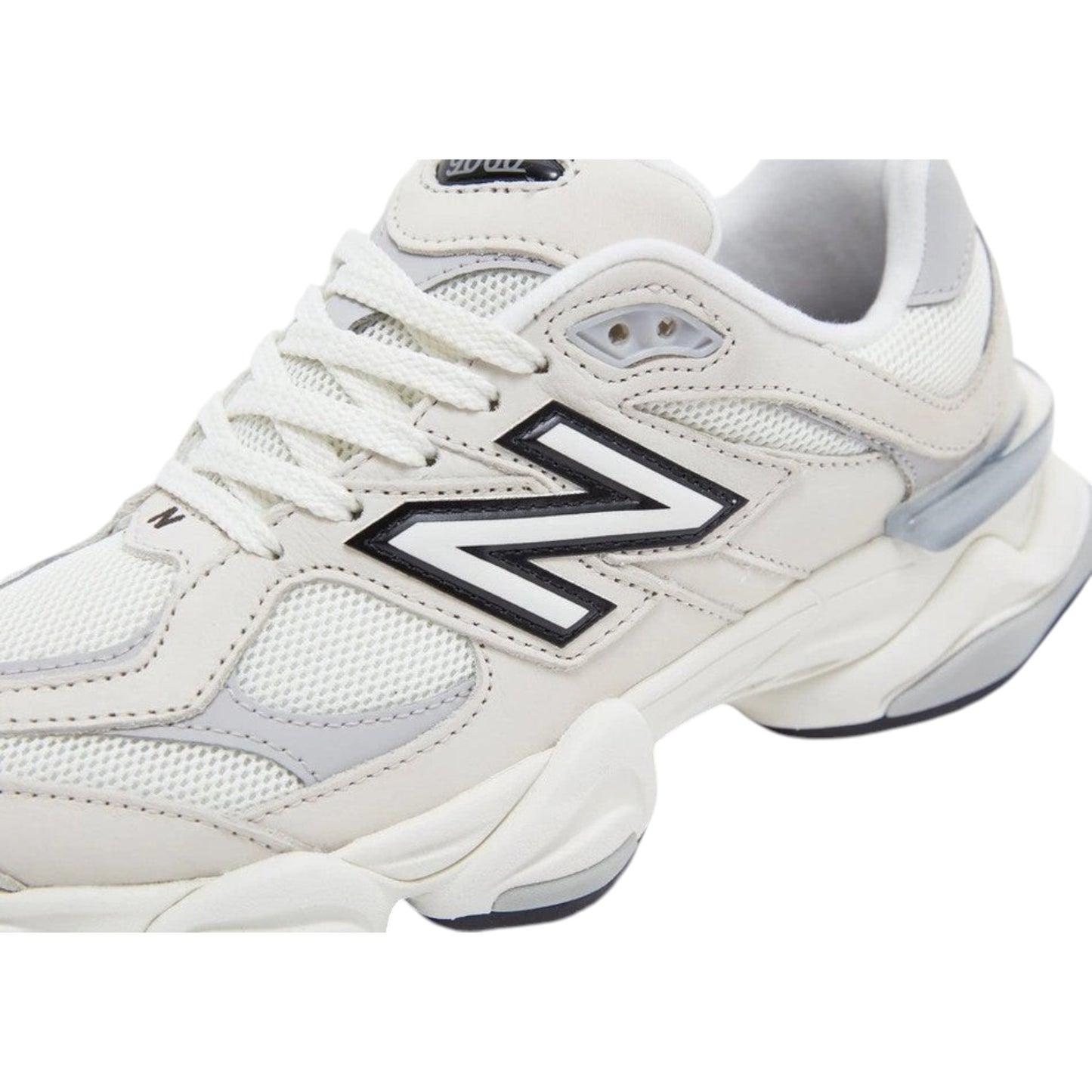 Urbanstyle New Balance 9060 off-white and grey leather and mesh sneakers with chunky sole and iconic N logo.