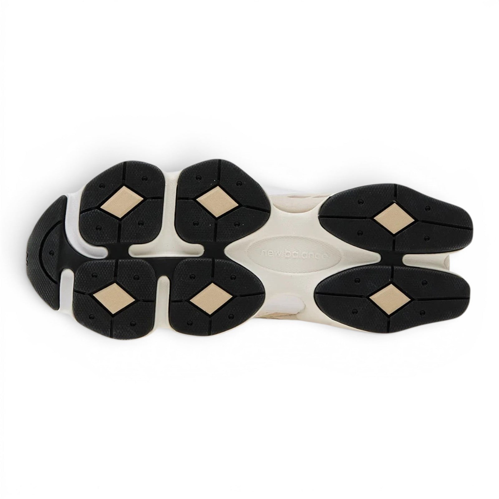 urbanstyle New Balance 9060 lifestyle sneaker outsole featuring a black and cream multi-textured traction pattern