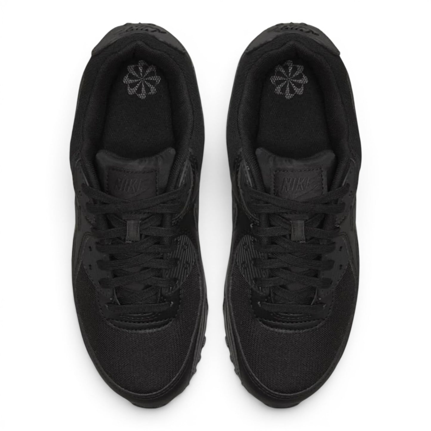 urbanstyle Nike Air Max 90 all-black running shoes with mesh and synthetic overlays in a top-down view