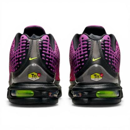 UrbanStyle Nike Air Max Plus Tn SE running shoes with pink, purple, orange gradient mesh and neon green Swoosh.