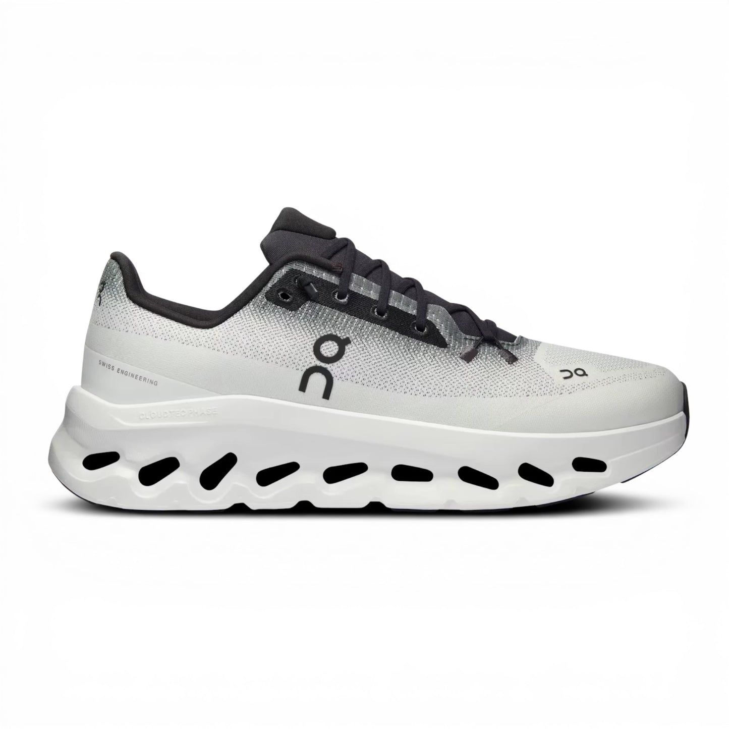 Urbanstyle white and grey gradient mesh running shoes with CloudTec sole and durable rubber outsole.